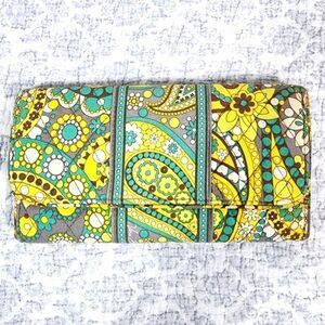 Vera Bradley Lemon Parfait Trifold Gallery Wallet Clutch